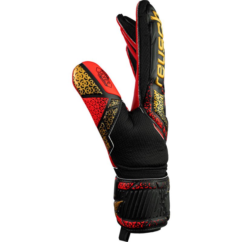 Reusch Attrakt Silver Gloves 55 70 215 7075 In preparation Your Sports Performance