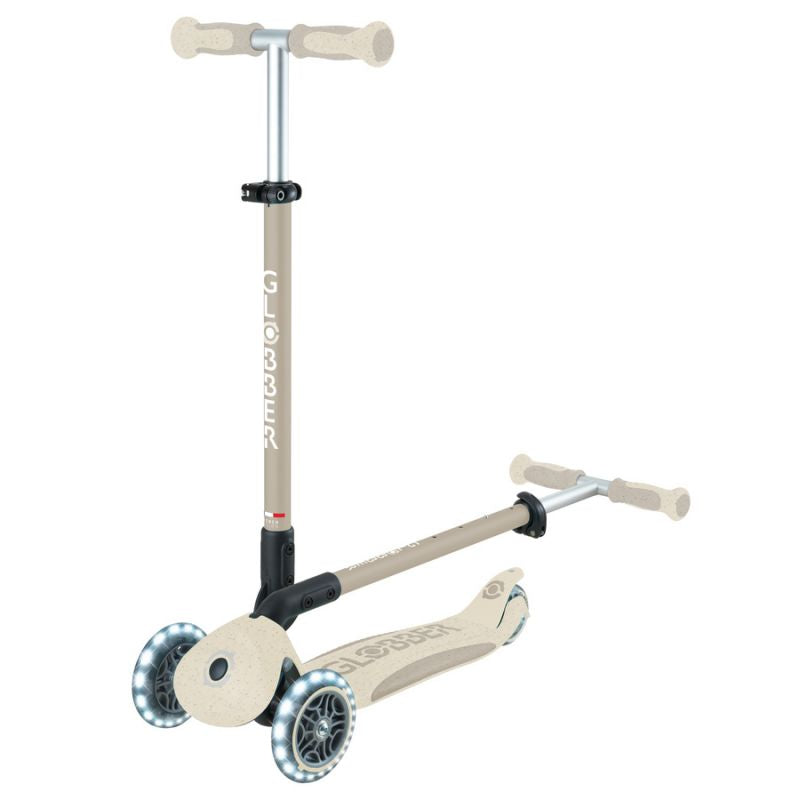 Scooter with ride-on seat GO•UP DELUXE LIGHTS ECOLOGIC 360 (697-566) Accessories/Skating/Hulajnogi/Traditional/For kids/Globber Your Sports Performance
