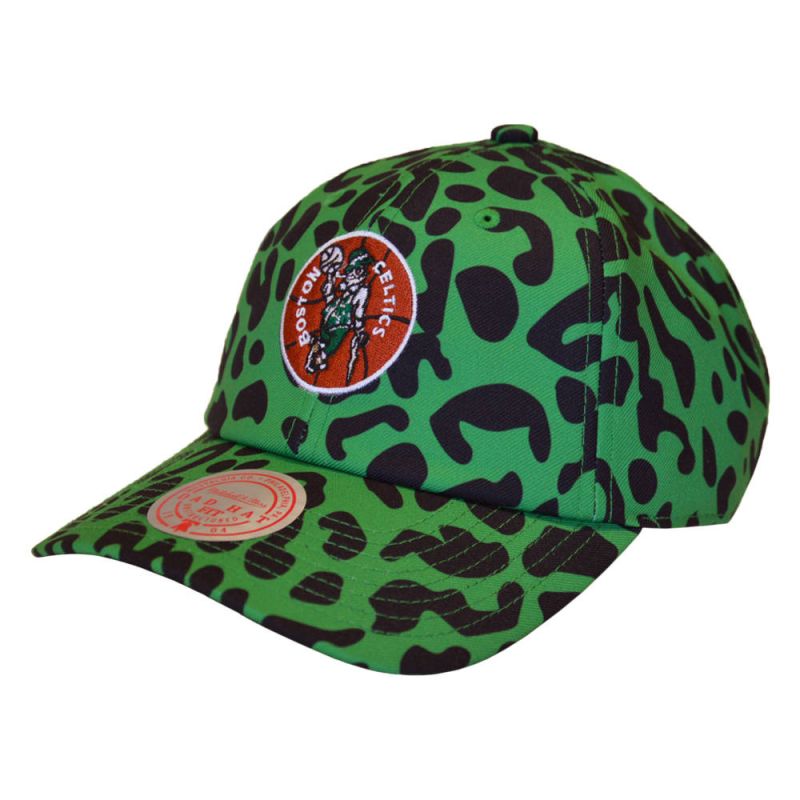 Mitchell & Ness NBA Boston Celtics Strapback Cap - 6LUOMM20061-BCEKYGN Odzież/Czapki/Czapki z daszkiem Your Sports Performance