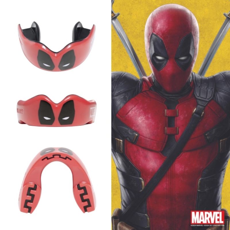 OZ-TT "Extro Marvel Deadpool" Mouthguards Red and Black SENIOR In preparation Your Sports Performance