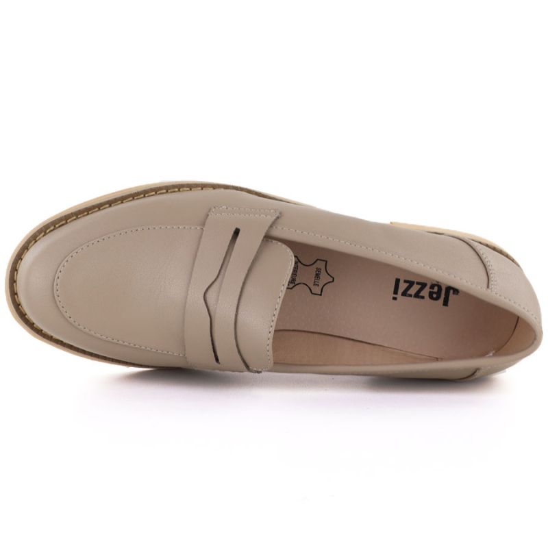 Beige leather loafers Jezzi SFY25128 To be categorized Your Sports Performance