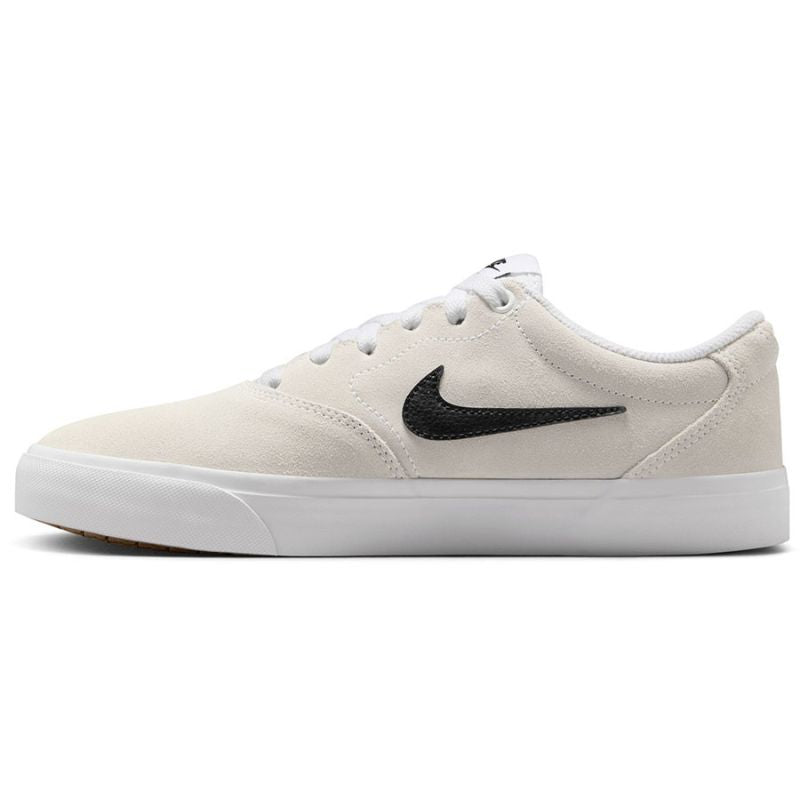 Nike Charge Suede IM4399-101 shoes To be categorized Your Sports Performance