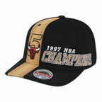 Mitchell & Ness NBA HWC Chicago Bulls 97 Champs Stretch Snapback Cap - HHSS1089-CBUYYPPPBLCK Odzież/Czapki/Czapki z daszkiem Your Sports Performance