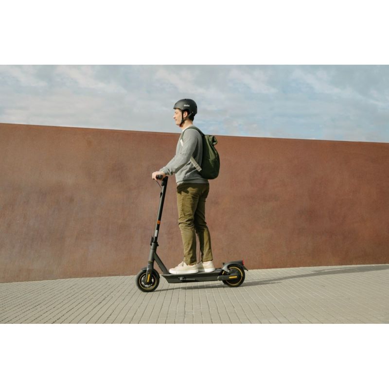 Ninebot by Segway KickScooter MAX G2 D 20 km/h Black 15.3 Ah Skating/Hulajnogi elektryczne Your Sports Performance