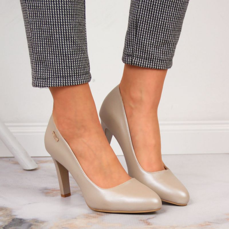 Pumps on the post Sergio Leone W SK3AC pearl nude Footwear/Lifestyle/Sergio Leone Your Sports Performance