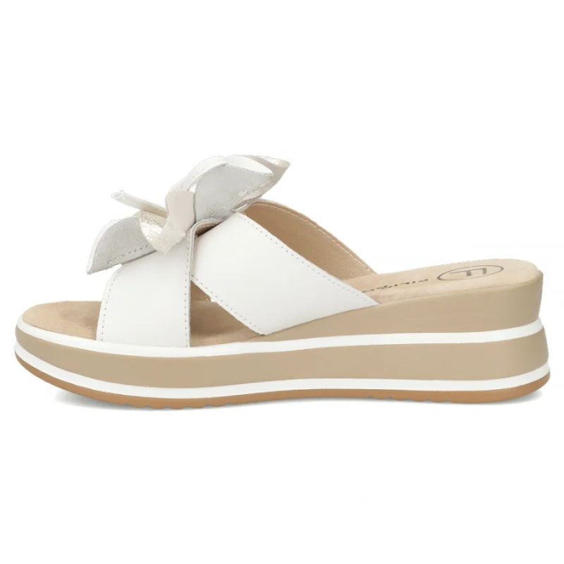 Women's leather wedge sandals with a flower, white Filippo DK7636