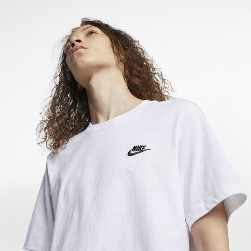 T-Shirt Nike NSW Club M AR4997-101 Clothing/Lifestyle/T-shirts Nike
