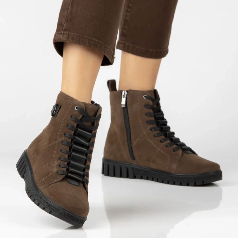 Women's brown suede leather ankle boots Filippo DBT7273