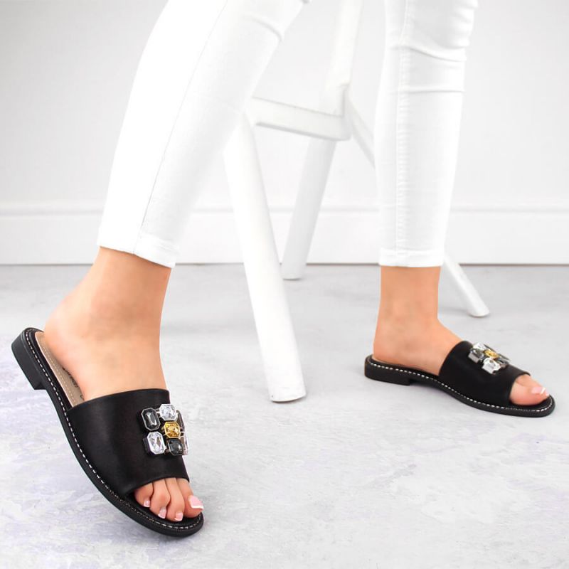 Flip-flops with rhinestones S.Barski W OLI262A, black Footwear/Lifestyle/S.Barski Your Sports Performance