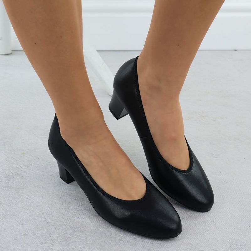 Women's leather pumps with a low heel, black Rieker 44650 Footwear Your Sports Performance