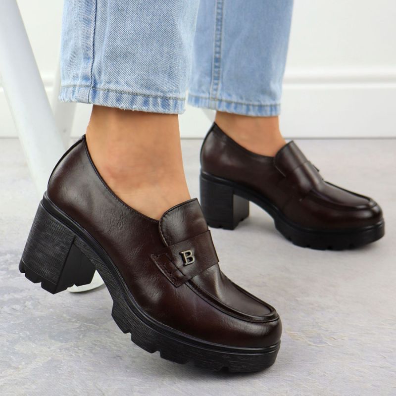 Women's loafers on a block heel, brown, Potocki SZ12700 Footwear Your Sports Performance