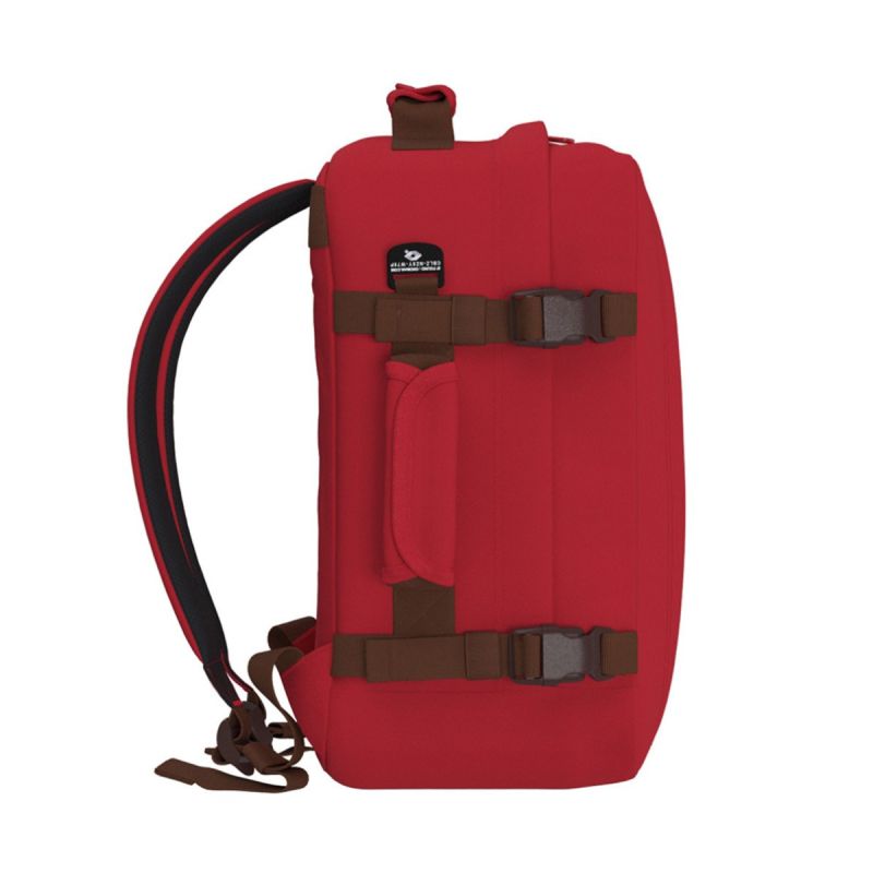 Wizzair Ryanair CabinZero Classic Mini 2in1 28L London Red Travel Backpack - CZ82303 Akcesoria i sprzęt koszykarski/Torby i plecaki Your Sports Performance