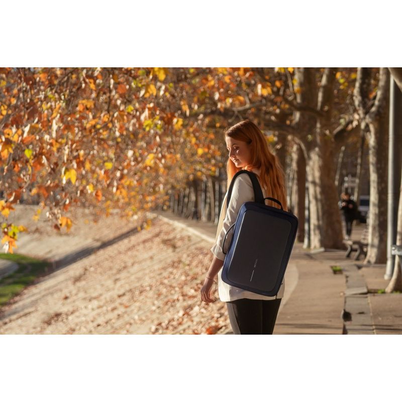 XD DESIGN ANTI-THEFT BACKPACK BOBBY BIZZ 2.0 NAVY P/N: P705.925 Bagaż/Plecaki Your Sports Performance