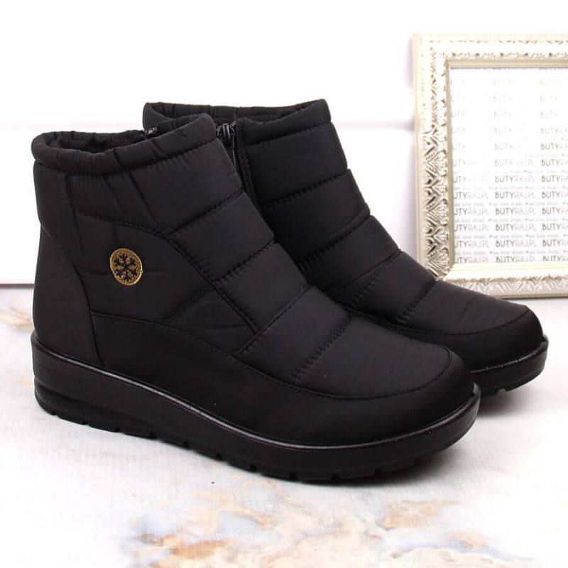 News W EVE437A black wedge snow boots Footwear/Outdoor/News Your Sports Performance