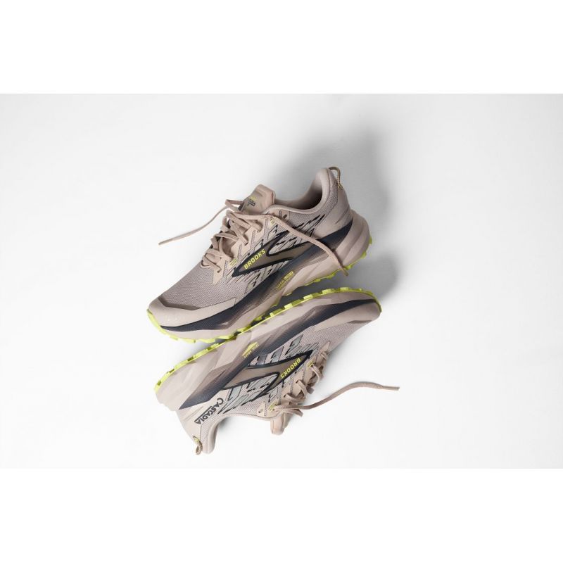 Cascadia 19 light gray 1104571D232 Import z Brooks/Brooks/Inne Your Sports Performance
