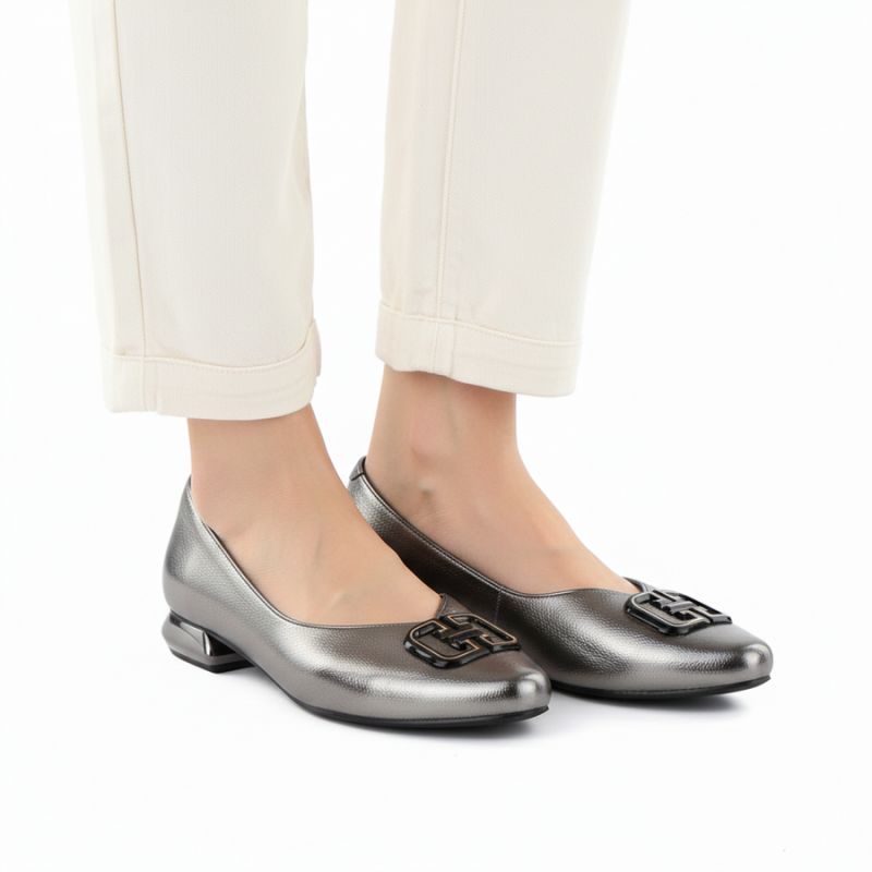 Women's ballerinas with decorative heels, silver Potocki SZ12770 To be categorized Your Sports Performance