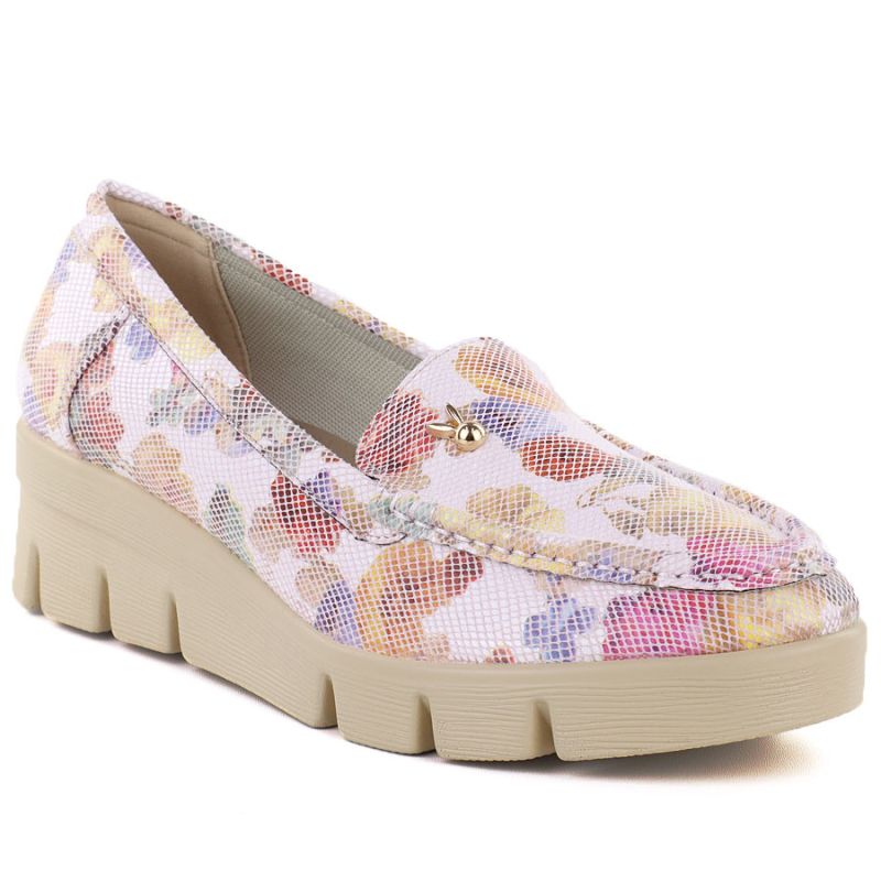 Women's platform shoes in pink with flowers M.Daszyński MR23109D M. Daszyński
