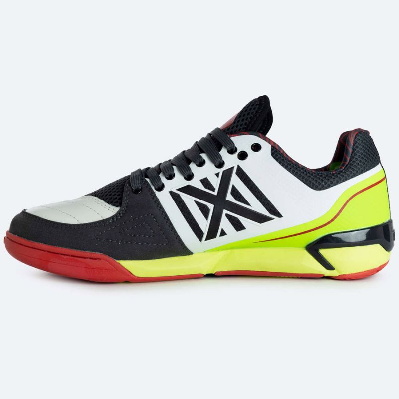 Munich Prisma 27 IN M 3116027 football shoes Footwear/Football/Munich Your Sports Performance