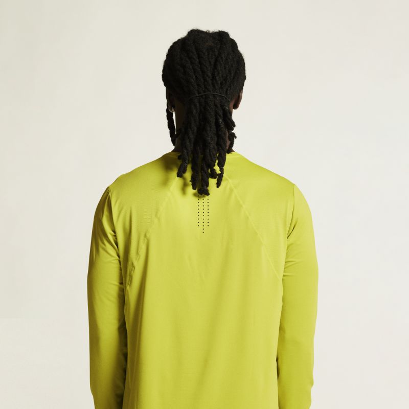 Craft Adv Essence LS Tee 2 M 92800659911 Clothing/Training/Craft Your Sports Performance