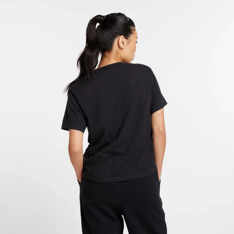 New Balance Sport Jersey Relaxed Logo W T-shirt WT43583BK Clothing/Lifestyle/T-shirts/New Balance New Balance