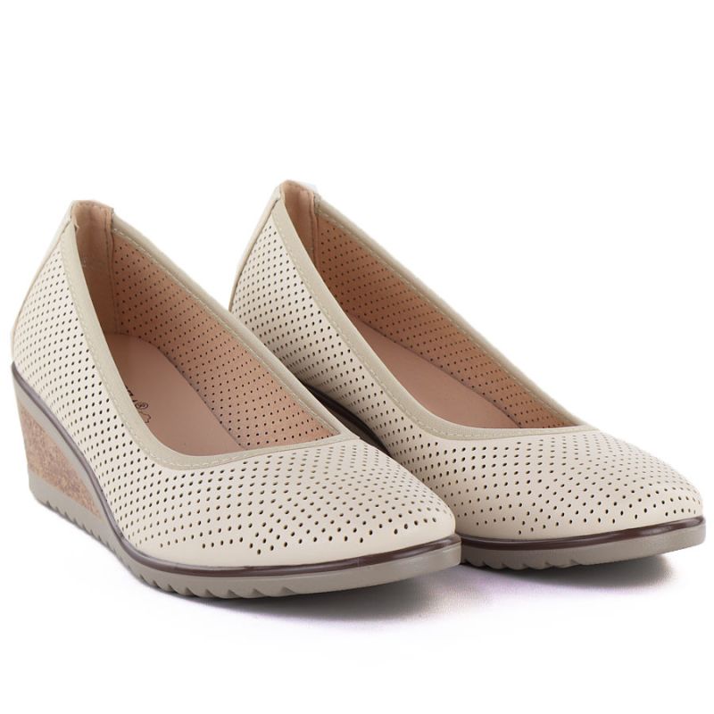 Women's openwork wedge pumps, beige, Vinceza 58629 To be categorized Your Sports Performance