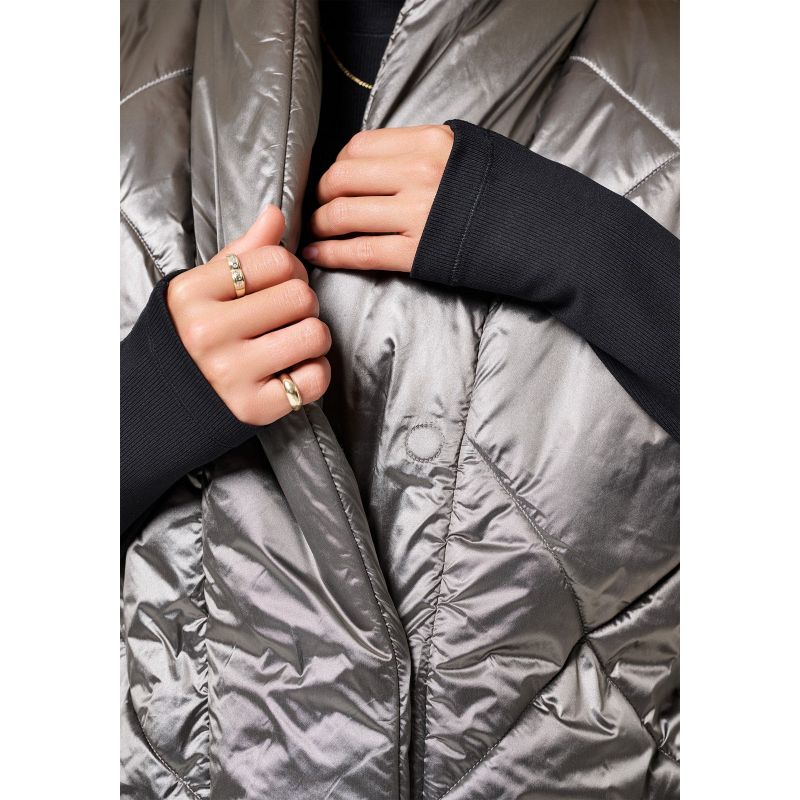 CASALL Mellow Wrap Quilt Vest Gray Casall