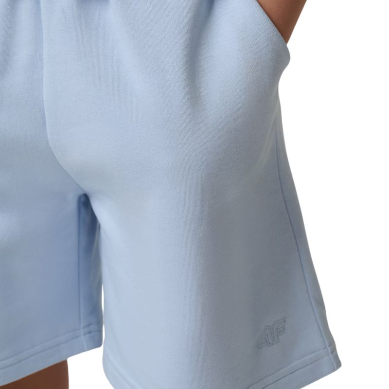 Boy's shorts 4F CAS M780 light blue 4FJWSS26TSHOM780 34S