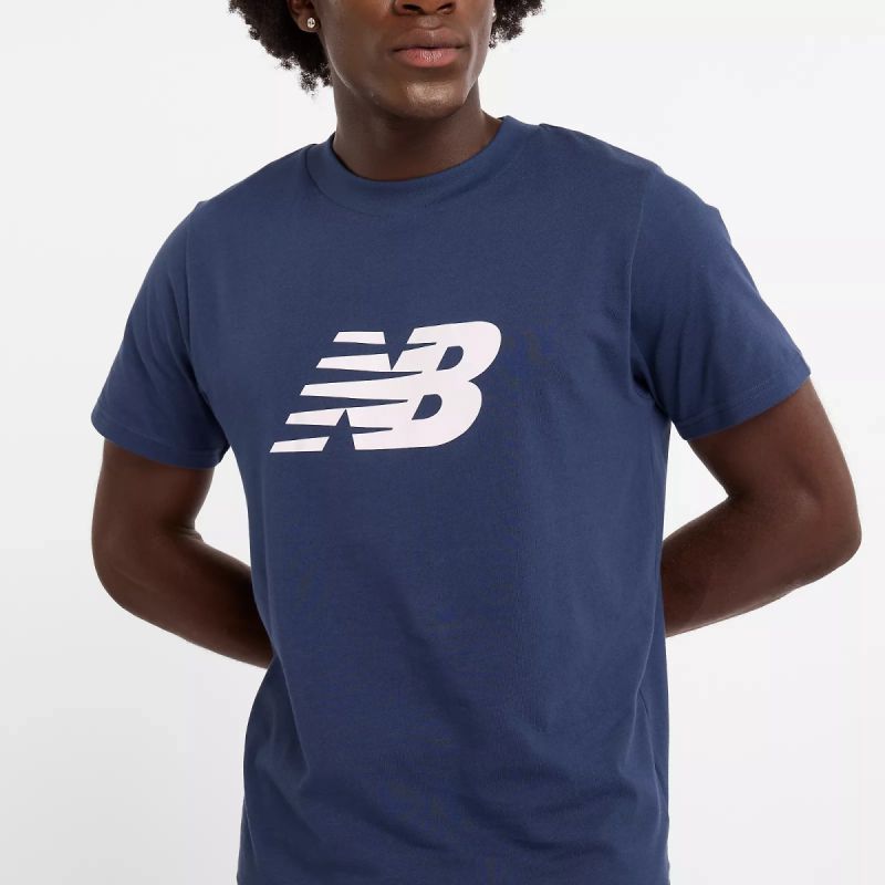 New Balance S/S Sport Graphic V Flying M T-shirt MT43906NNY Clothing/Lifestyle/T-shirts/New Balance New Balance