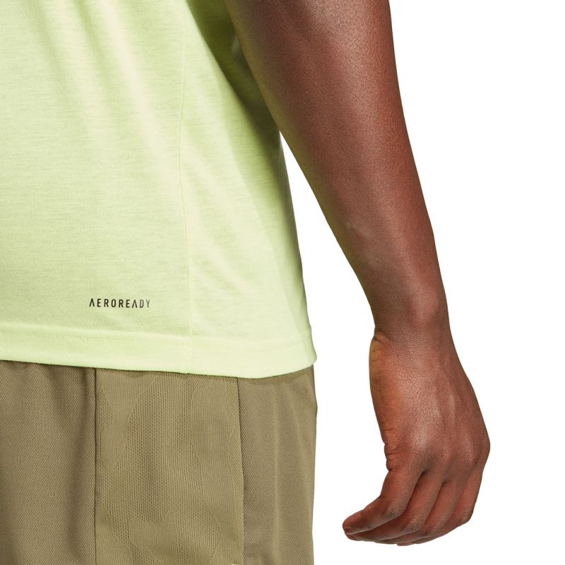 adidas Trail Essentials Seasonal Training Graphic T-shirt M IJ9602 Clothing/Training Adidas