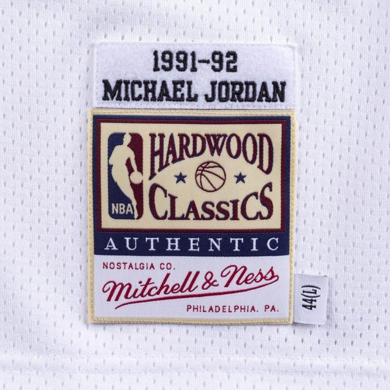 Mitchell & Ness Authentic Michael Jordan Chicago Bulls 1991-92 Game Jersey - AJY4LG19006-CBUWHIT91MJO Koszulki NBA Your Sports Performance