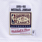 Mitchell & Ness Authentic Michael Jordan Chicago Bulls 1991-92 Game Jersey - AJY4LG19006-CBUWHIT91MJO Koszulki NBA Your Sports Performance
