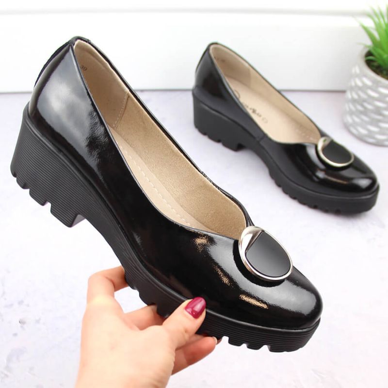 Women's patent leather shoes with decoration Filippo DP4569 Footwear Your Sports Performance