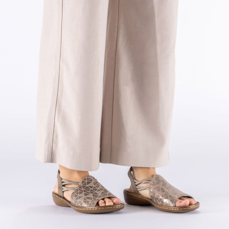 Comfortable women's slip-on sandals in beige Rieker 608D1-60 Rieker