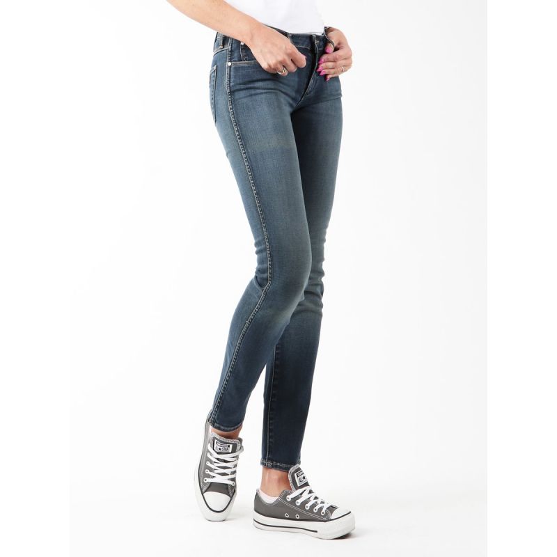 Wrangler Courtney Storm Break Jeans W W23SP536V Clothing/Lifestyle/Trousers, shorts/Wrangler Your Sports Performance