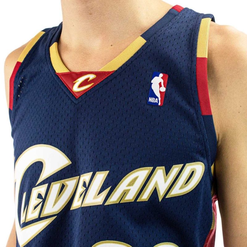 Mitchell &amp;Ness Cleveland Cavaliers NBA Swingman Jersey Lebron James M SMJYGS18156-CCANAVY08LJA Clothing/Lifestyle/T-shirts/Mitchell & Ness Your Sports Performance
