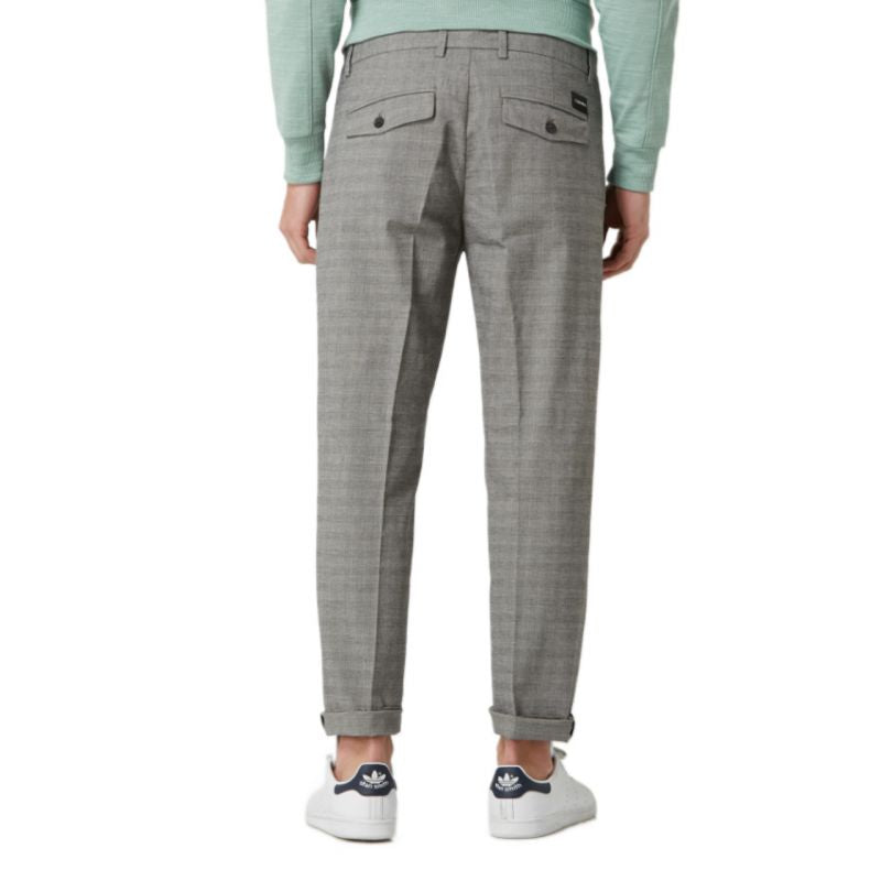 Calvin Klein Tapered M K10K105305 trousers Clothing/Lifestyle/Trousers, shorts/Calvin Klein Jeans Your Sports Performance