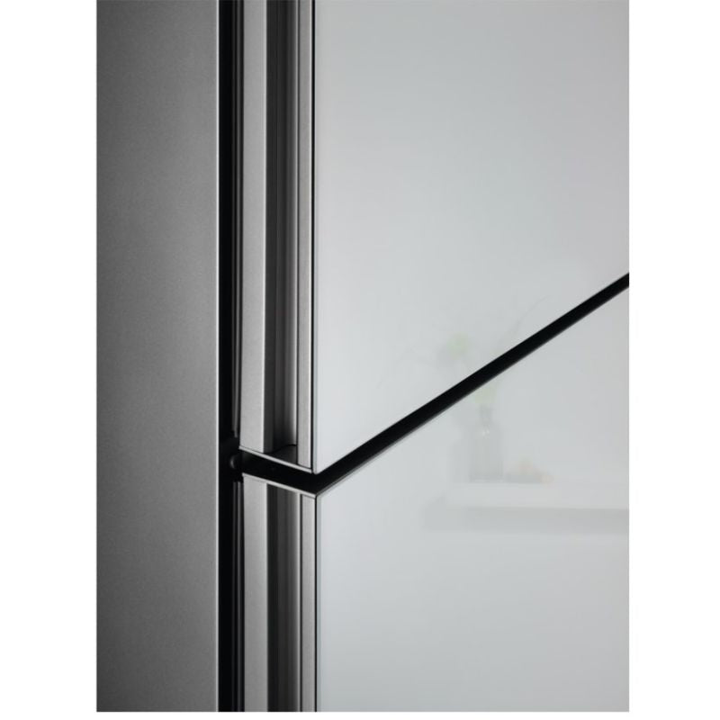 ELECTROLUX LNT7ME36G2 fridge-freezer AGD - Produkty/Lodówki wolnostojące Your Sports Performance