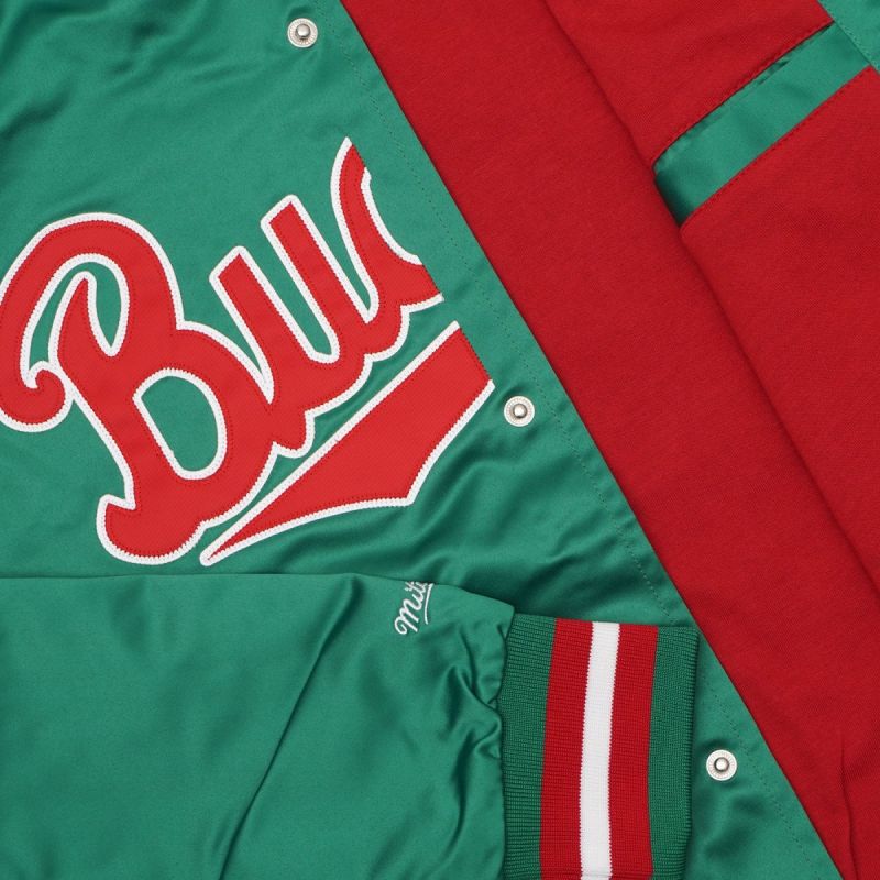 Mitchell &amp; Ness NBA Milwaukee Bucks Lightweight Jacket M STJKMG18013-MBUDKGN Clothing/Lifestyle/Mitchell & Ness Your Sports Performance