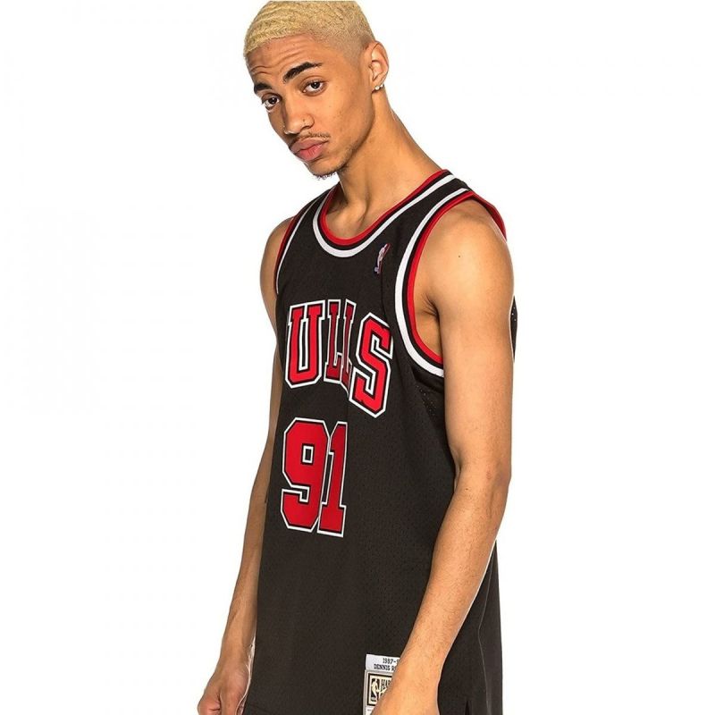 Mitchell &amp; Ness Chicago Bulls NBA Swingman Alternate Jersey Bulls 97 Dennis Rodman SMJYGS18152-CBUBLCK97DRD Clothing/Lifestyle/T-shirts/Mitchell & Ness Your Sports Performance