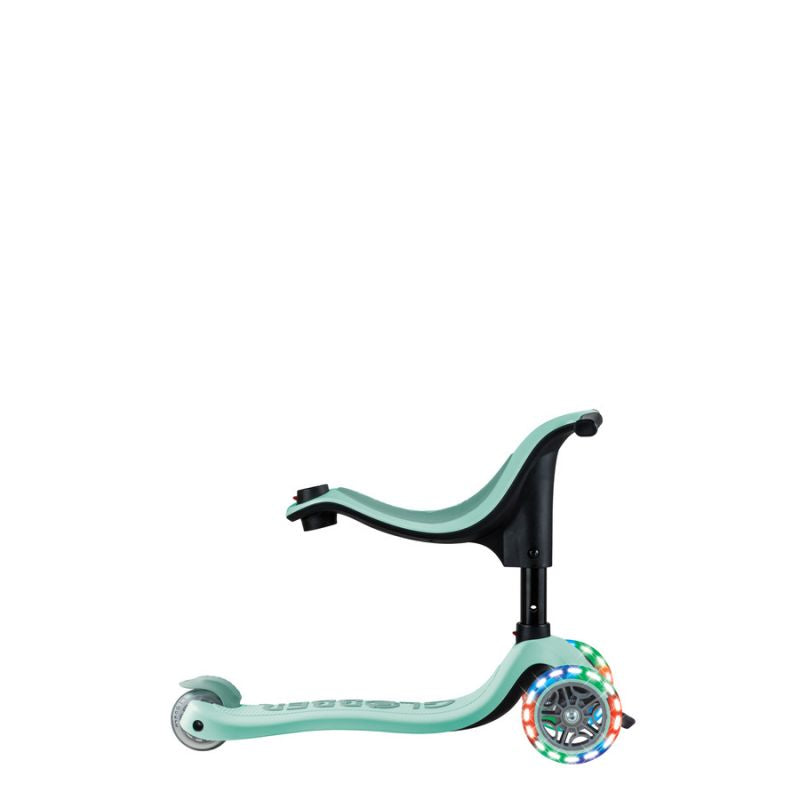 Scooter with seat GO•UP SPORTY LIGHTS (452-706-4 S) Accessories/Skating/Hulajnogi/Traditional/For kids/Globber Your Sports Performance