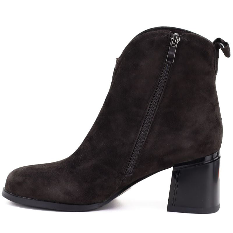 Women's leather ankle boots with high heels, chocolate, Vinceza 91178