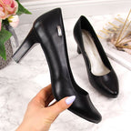 Black pumps on the W Sergio Leone post Footwear/Outdoor/Alpinus Your Sports Performance