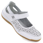 Women's leather openwork shoes with Velcro, white Jezzi 9763 To be categorized Your Sports Performance