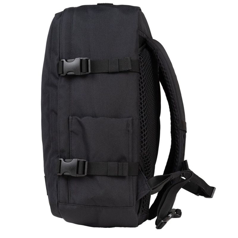 CabinZero Classic Plus 2-in-1 Handy Travel Bag Backpack 32 L - CZ241201 Akcesoria i sprzęt koszykarski/Torby i plecaki Your Sports Performance