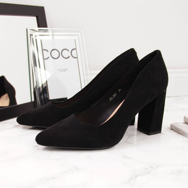 Sergio Leone W SK316A Suede Pumps on the Block Heel in Black Footwear/Lifestyle Your Sports Performance