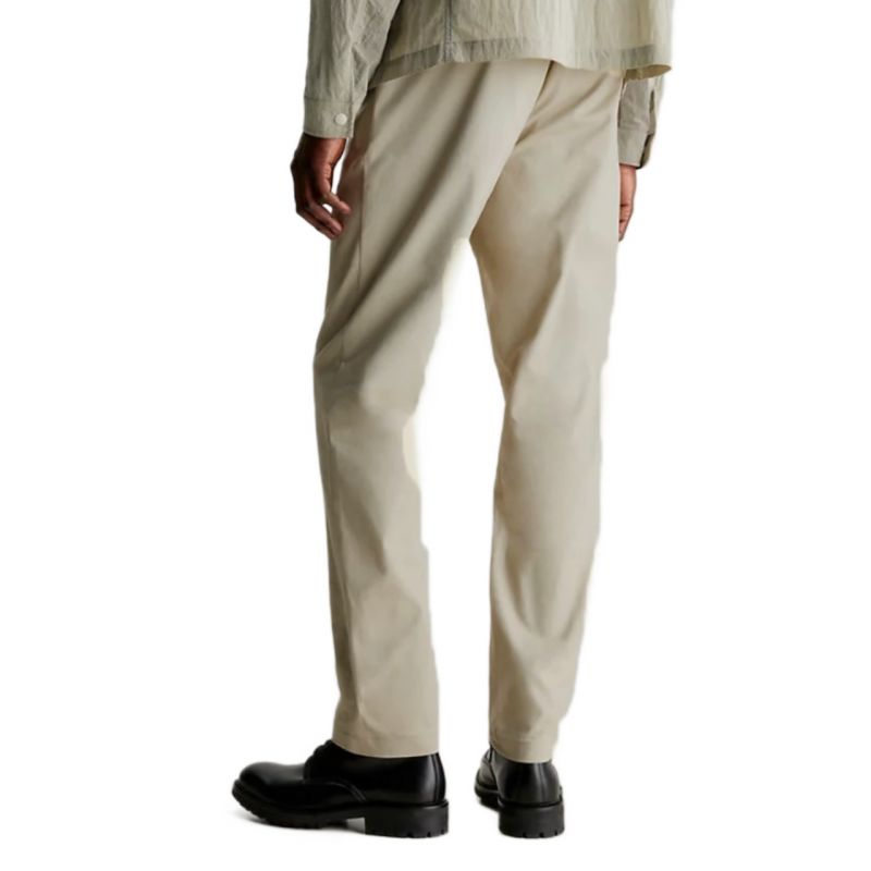 Calvin Klein Chino Modern Twill Slim M K10K110963 trousers Clothing/Lifestyle/Trousers, shorts/Calvin Klein Jeans Your Sports Performance