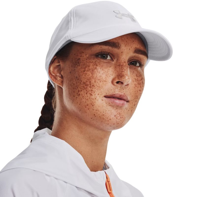 Under Armour Blitzing Adj W 1376705 100 Cap Clothing/Multisport/Under Armour Your Sports Performance