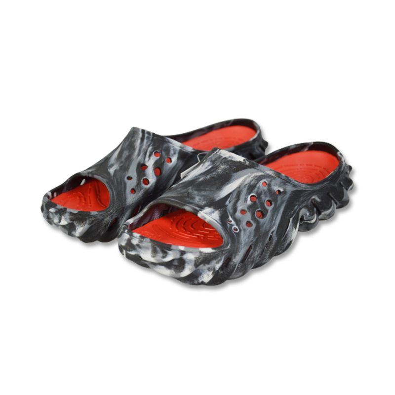 Crocs Echo Marbled Slide Pool Clogs in Black/Flame - 208467-0X9 Obuwie/Klapki Your Sports Performance