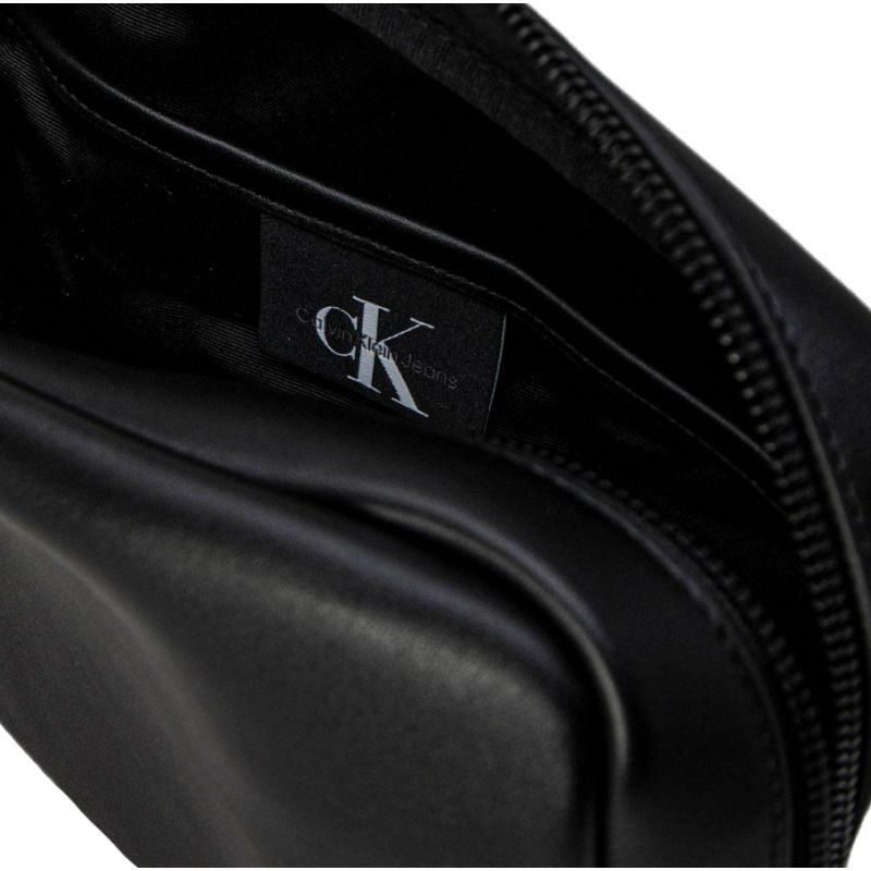 Calvin Klein Jeans Plaque Small Pouch K50K508221 Accessories/pozostałe portfele i kosmetyczki Your Sports Performance