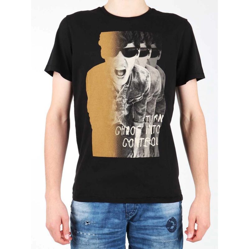 Lee Photo Tee Black T-shirt L60BAI01 In preparation Your Sports Performance